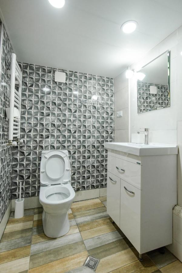 Mardzhanov Apartments, Block 108 Tbilisi Exterior photo
